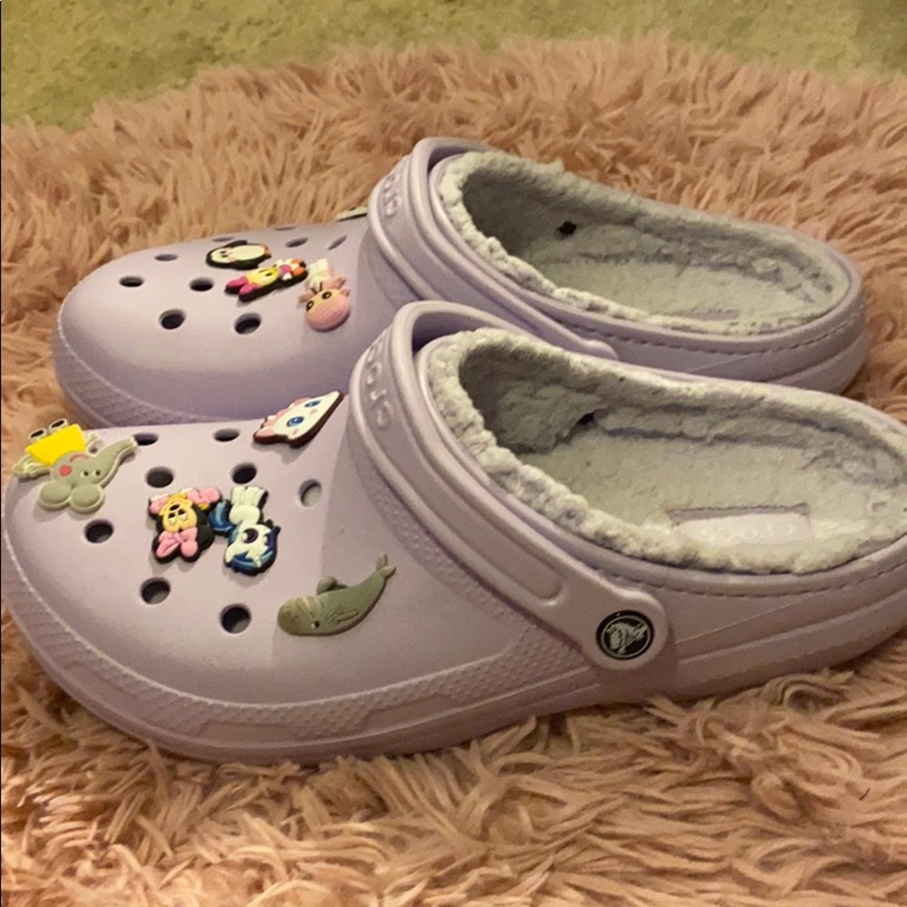 purple furry crocs - Picture 4 of 4
